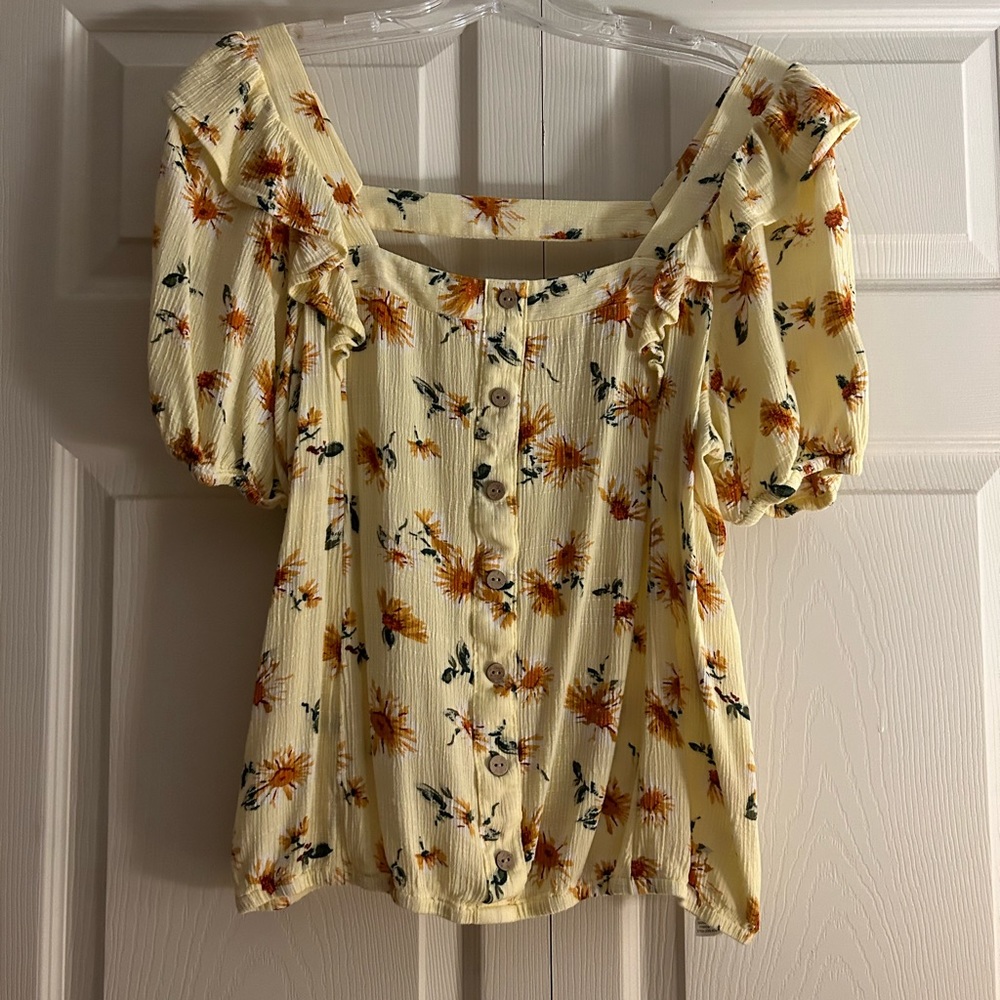 Maurices brand size medium blouse